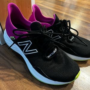 New balance womens roav tennis shoes
